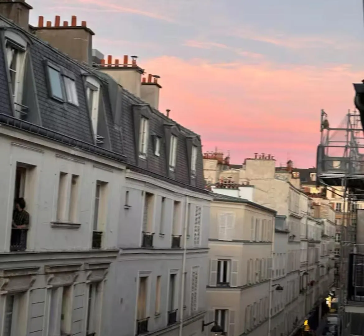 Appartement Eiffel Tower View Haussmanian Charm 2Min Walk From The Eiffel Tower Gardens à Paris 0*,  France