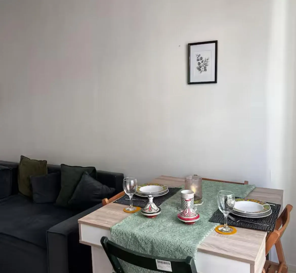 Appartamento Eiffel Tower View Haussmanian Charm 2Min Walk From The Eiffel Tower Gardens Parigi