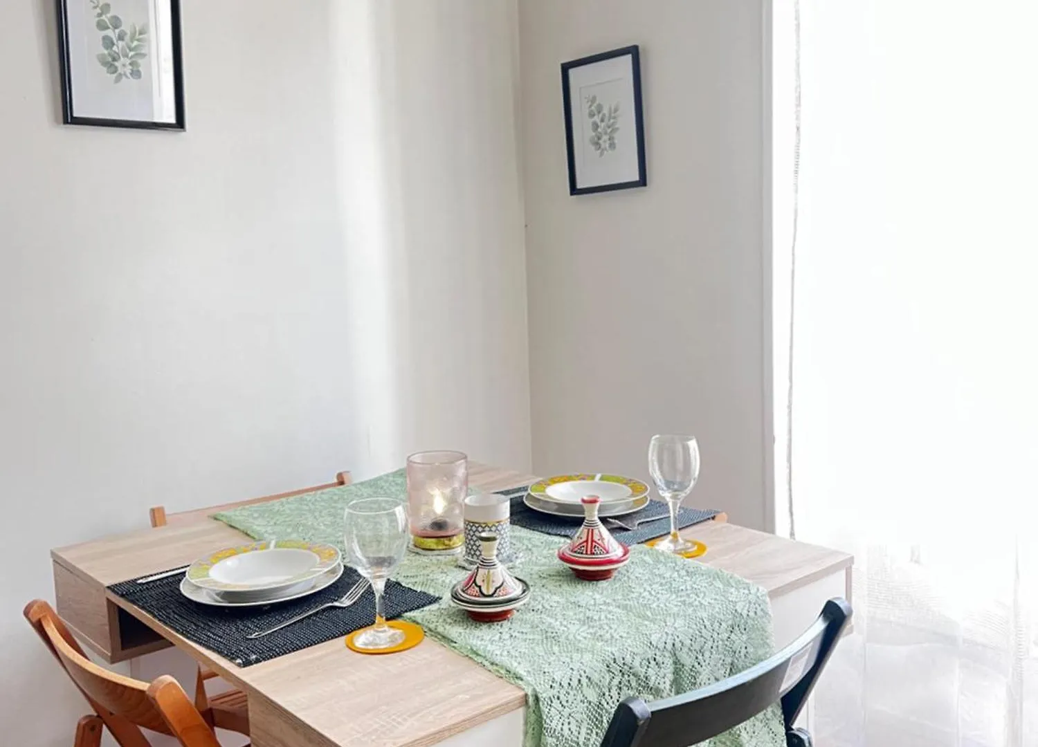 Апартаменты Eiffel Tower View Haussmanian Charm 2Min Walk From The Eiffel Tower Gardens Париж